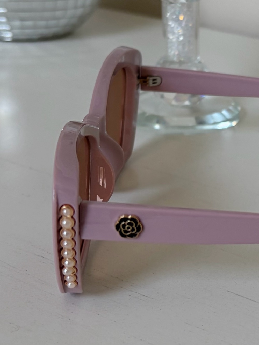Chic Pearl-Accent Pink Women's Sunglasses